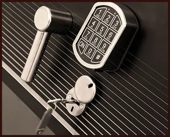 Auburndale Locksmith Service Auburndale, MA 617-826-6187 Auburndale Locksmith Service Auburndale, MA 617-826-6187 - 10-60-comm-lock